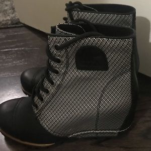 Sorel boots size 9 1/2